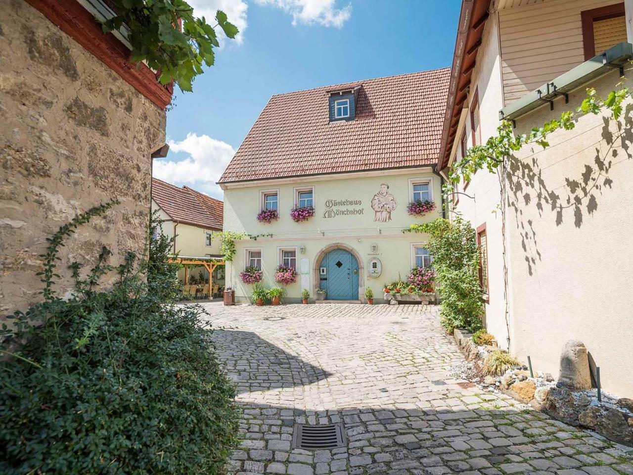 Gaestehaus Moenchshof Sommerhausen Exteriér fotografie